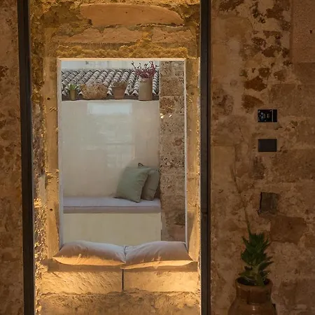 Apartment Special In Noto